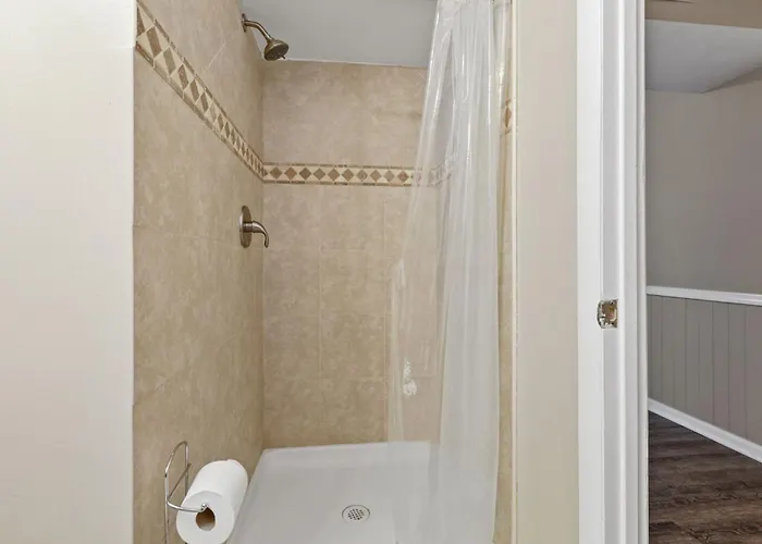Housepitality - The Woodward Park Charmer - 4br * Columbus