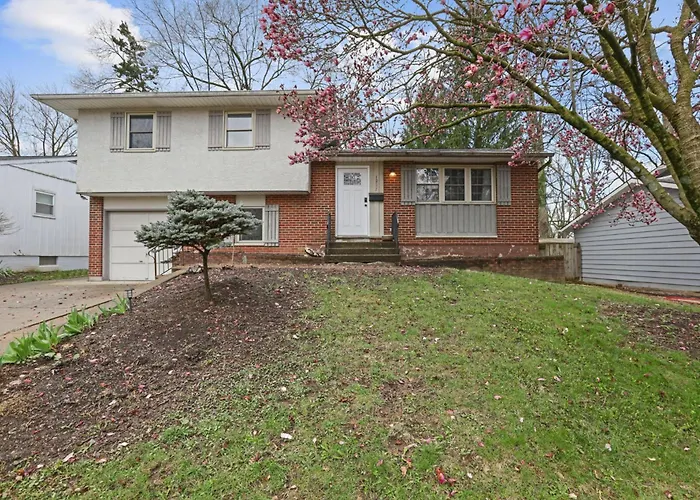 Housepitality - The Woodward Park Charmer - 4br Columbus