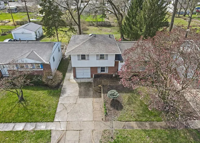 Housepitality - The Woodward Park Charmer - 4br *