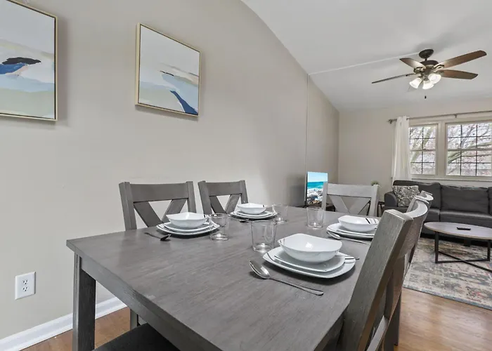 Housepitality - The Woodward Park Charmer - 4br * Columbus