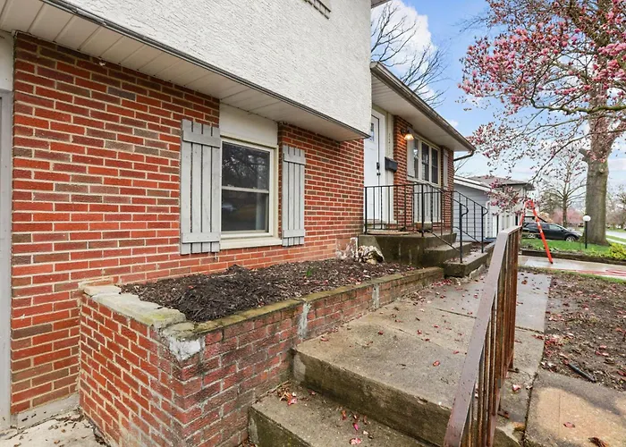 Housepitality - The Woodward Park Charmer - 4br Holiday home