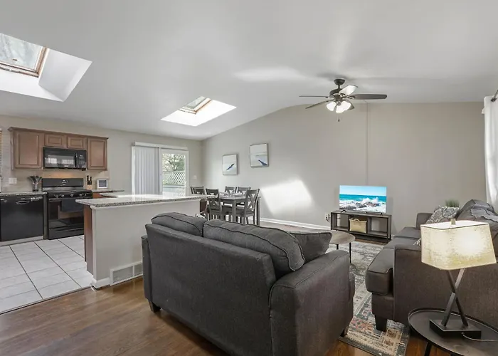 Housepitality - The Woodward Park Charmer - 4br Holiday home Columbus